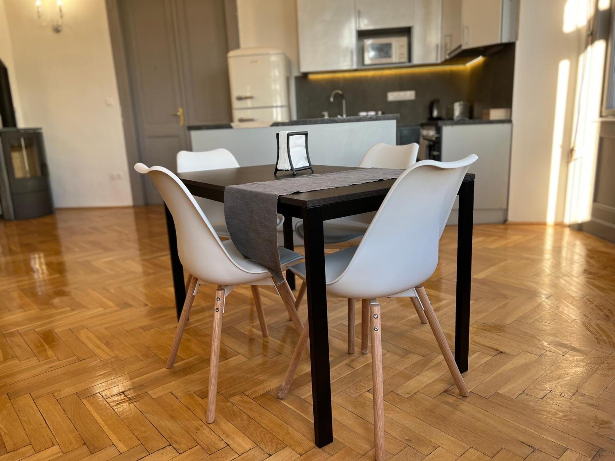 F14 Guesthouse Budapest Ngoại thất bức ảnh